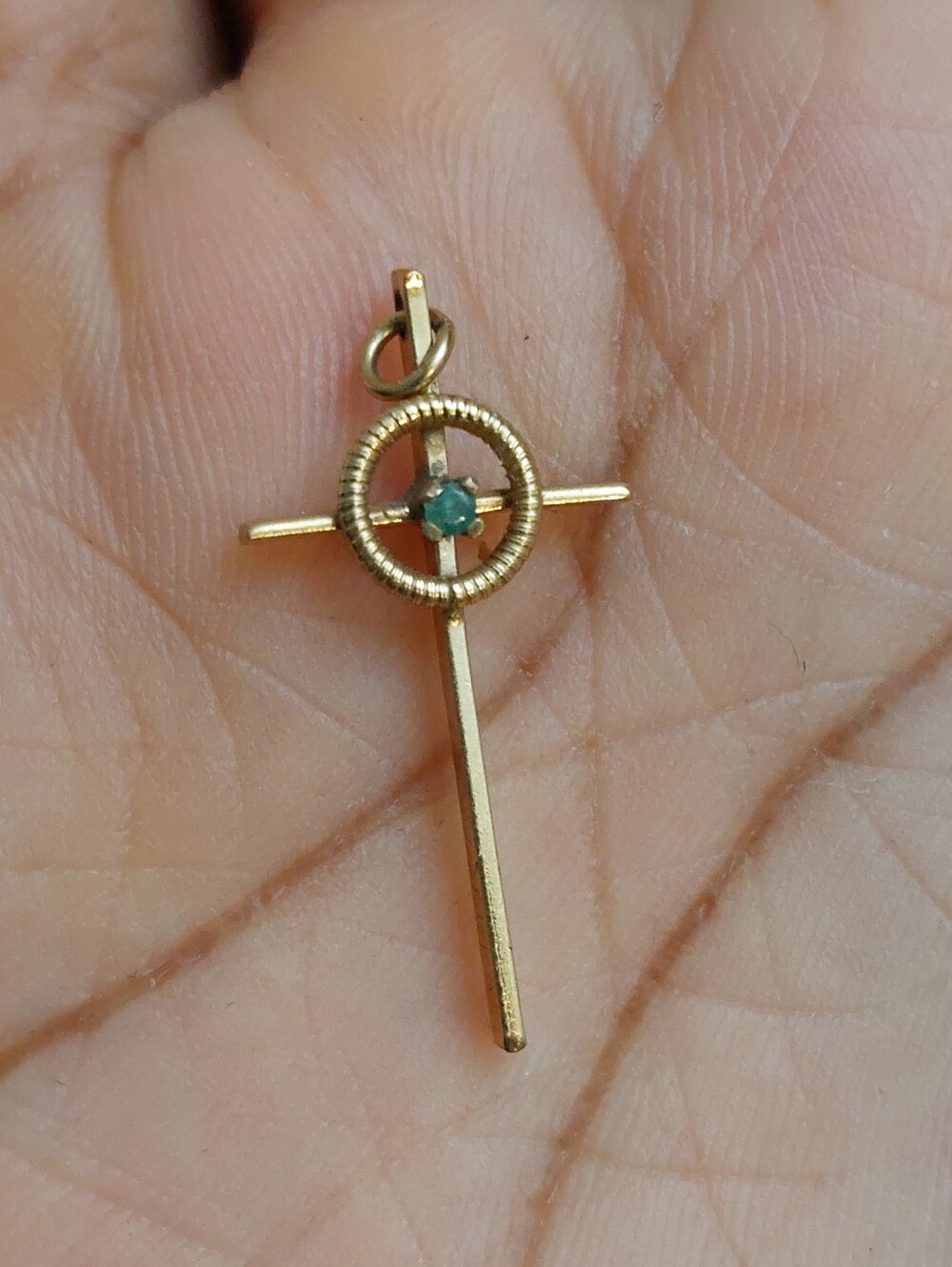 14K GF Yellow Gold Filled Cross Pensant With Tiny Green Stone - Picture 2 of 6